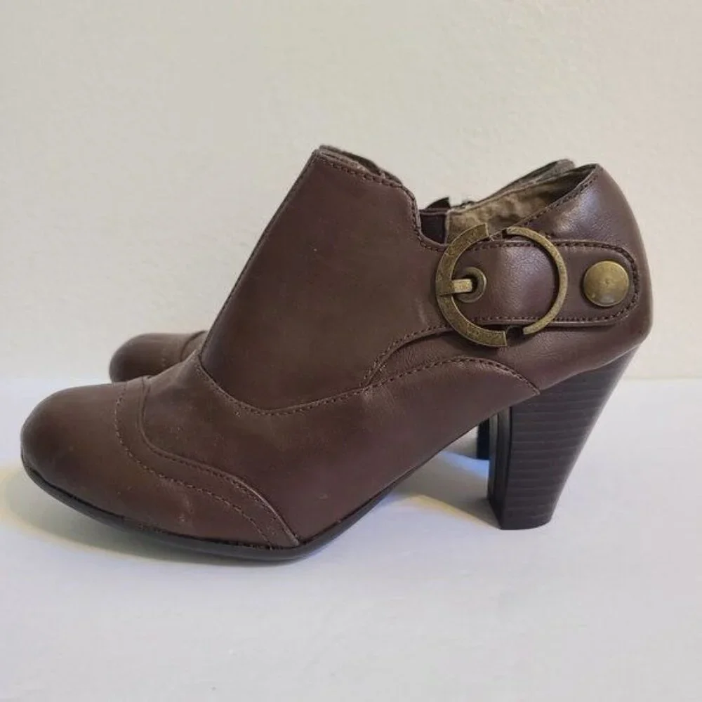 Nicole Women Ankle Boots brown Slip-on Size 6.5